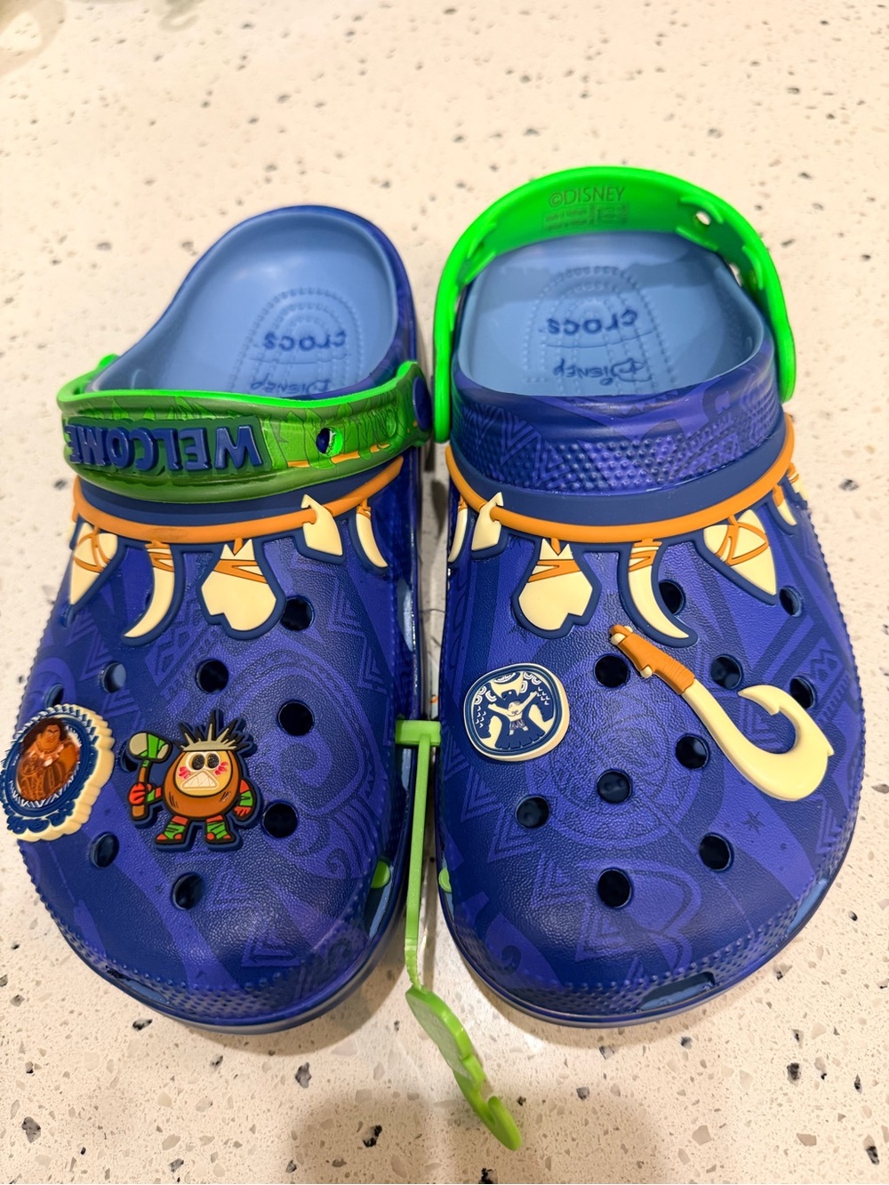 New womens Disney Sz 8 CROCS Blue Clogs with Green Heel Strap Moana